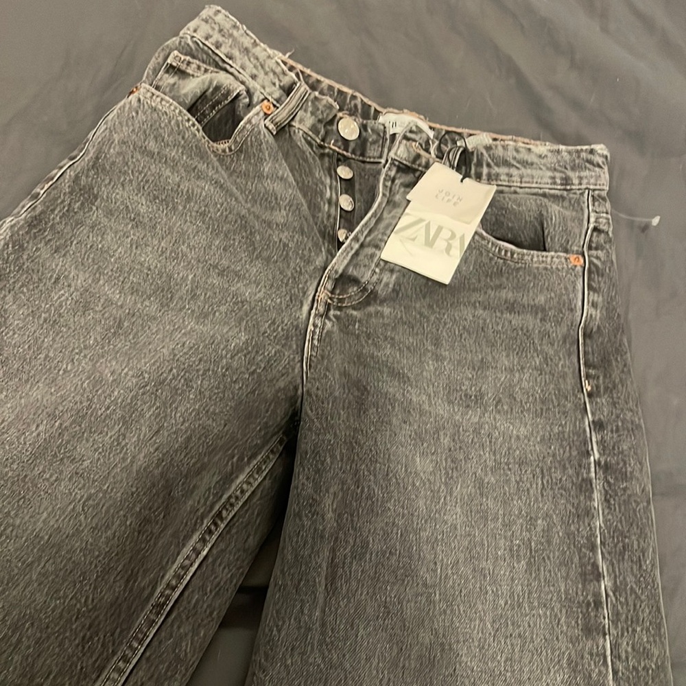 NWT Zara Wide legged crop jeans